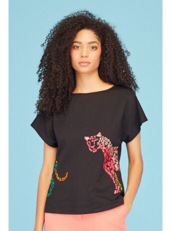 Victoria Top. Negro con estampado de un leopardo en en colores. De Minueto
